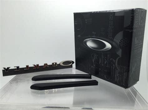 oakley jupiter squared earsocks